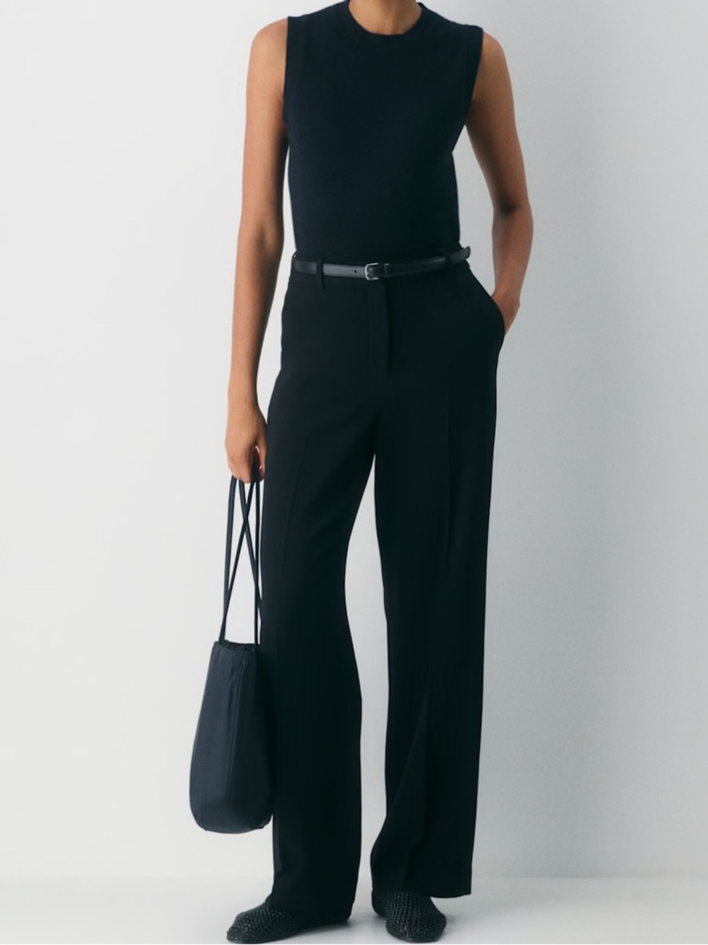 Aritzia Babaton Agency Sway Crepe Trousers